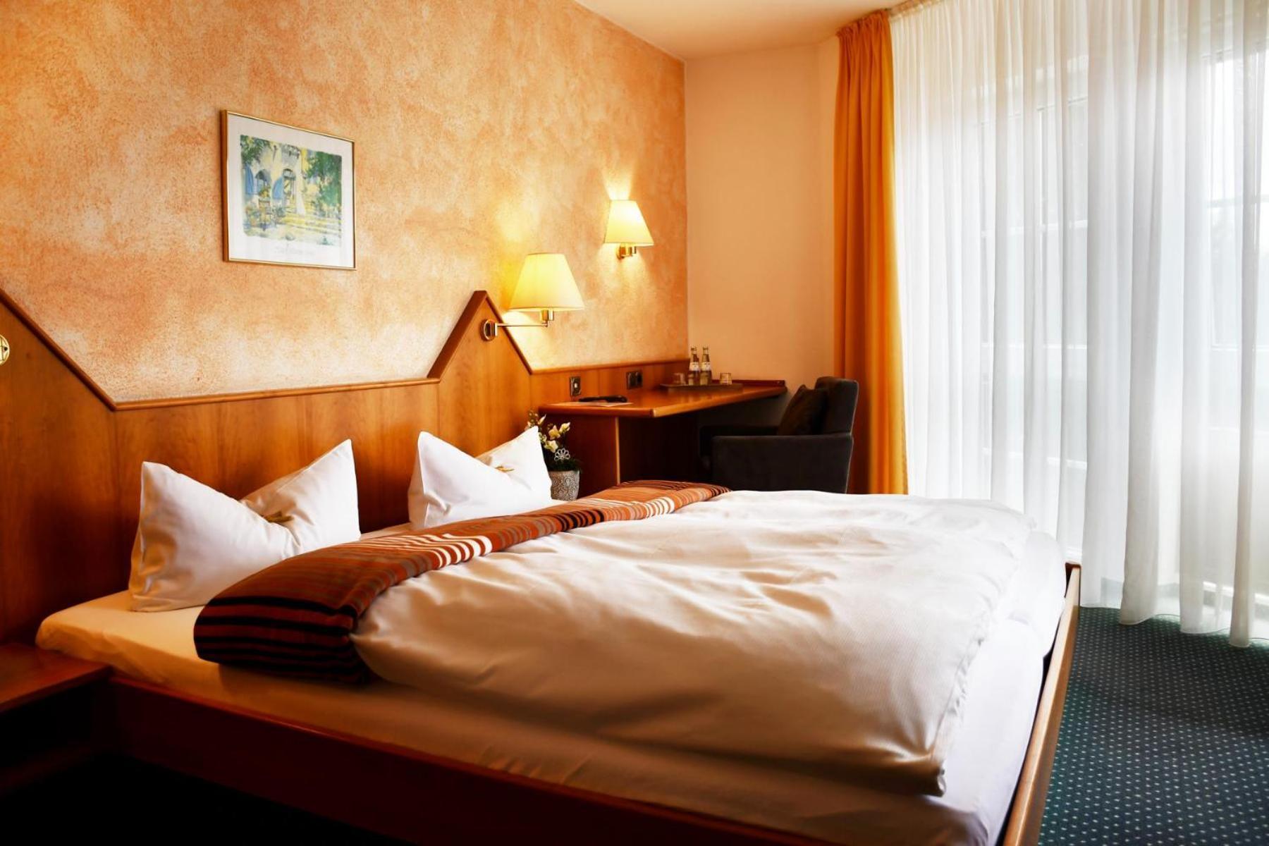 Hotel Schoene Aussicht Giessen Exterior photo